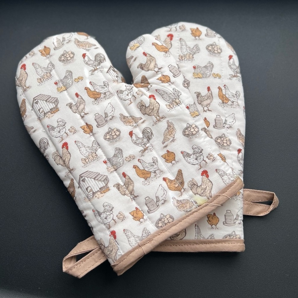 Handmade Oven mitts chicken print